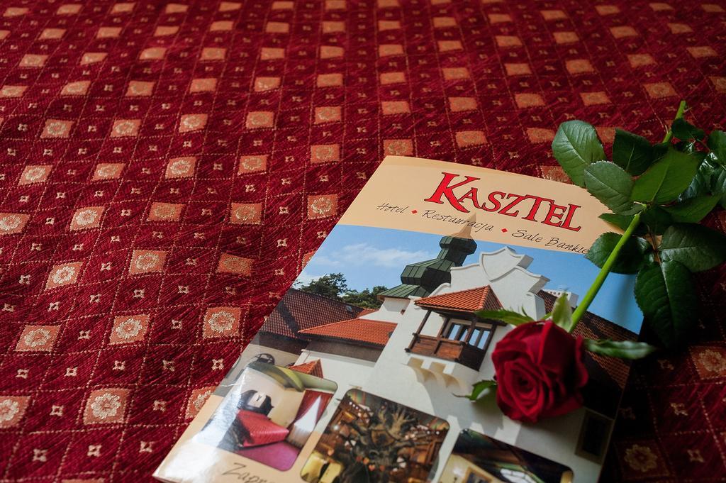 Hotel Kasztel Rzezawa Стая снимка