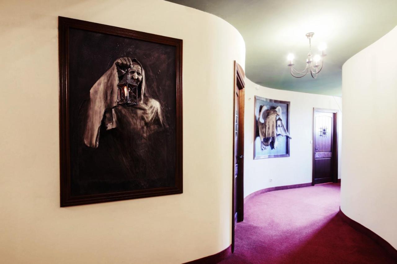 Hotel Kasztel Rzezawa Екстериор снимка