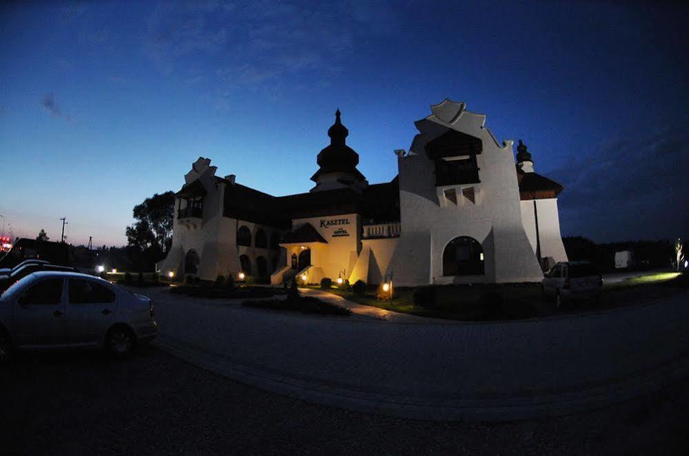 Hotel Kasztel Rzezawa Екстериор снимка