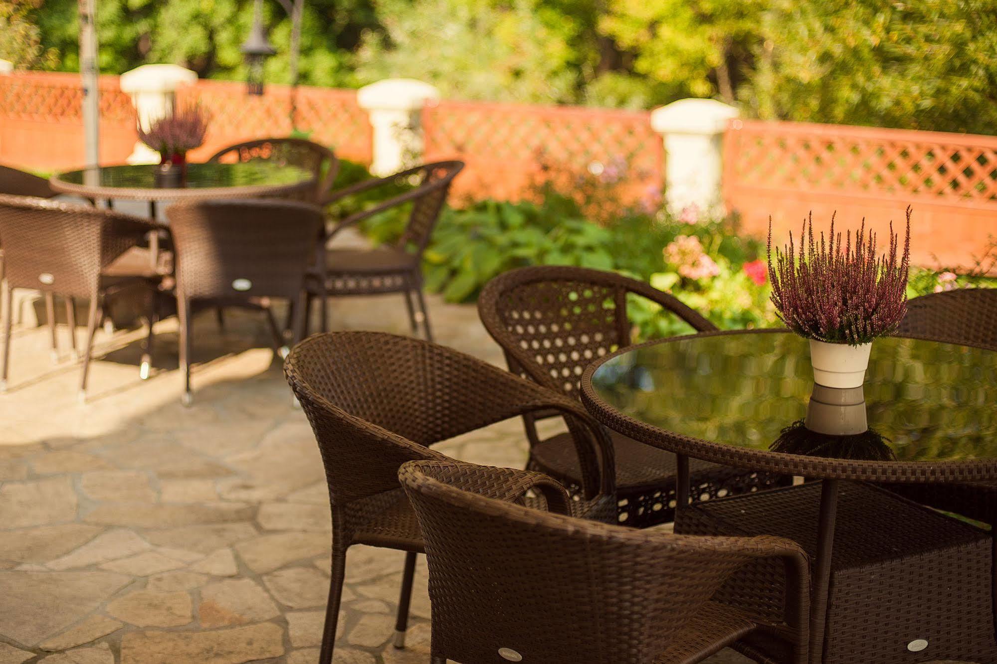 Hotel Kasztel Rzezawa Екстериор снимка